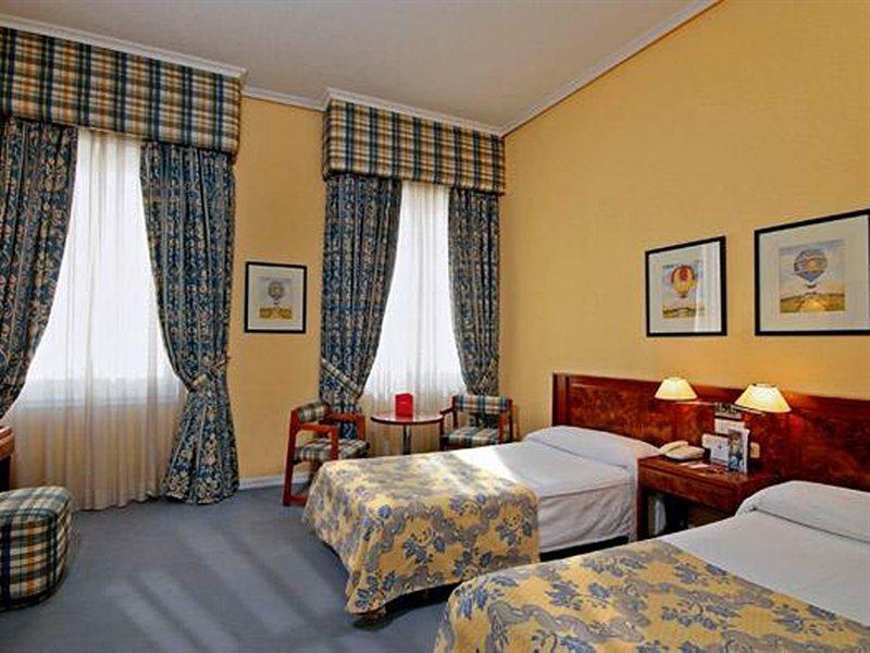 Hotel Madrid Gran Via 25, Affiliated By Melia Exterior photo